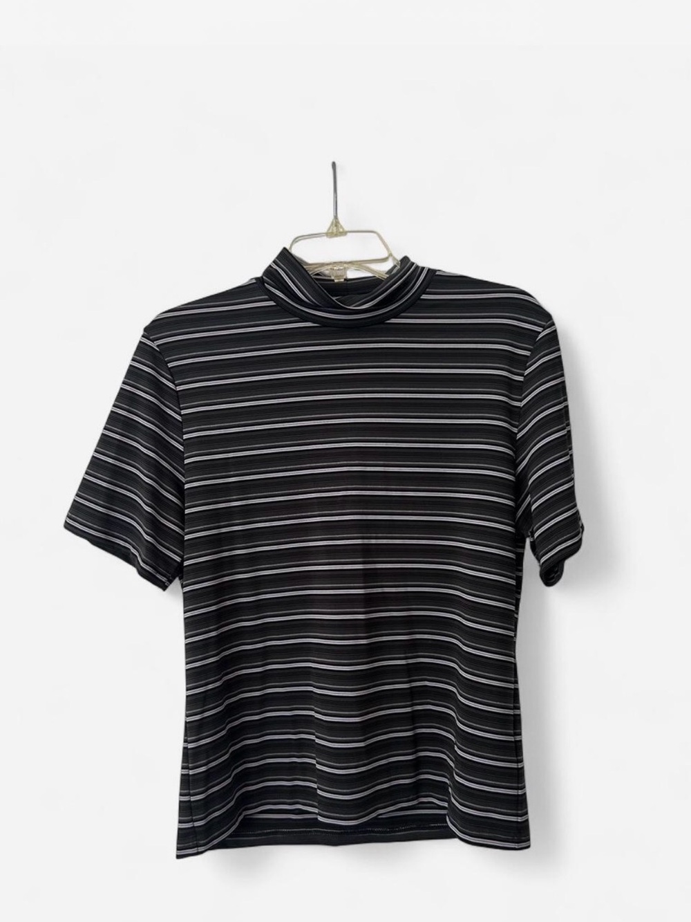 Y2K Kasper ASL gray, black, and white horizontal striped turtleneck top